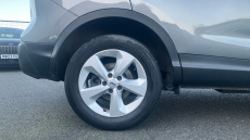 Nissan Qashqai 1.3 DiG-T Acenta Premium 5dr Petrol Hatchback